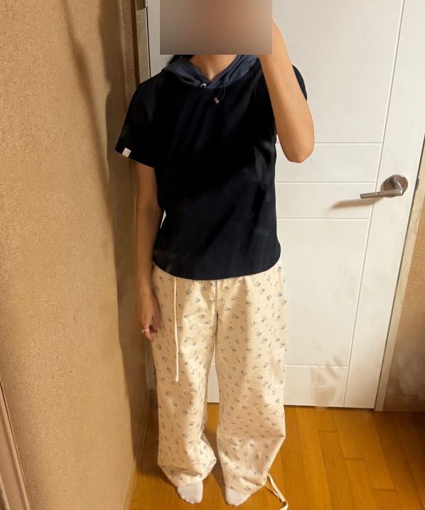 パンツ OHESHIO FLORAL CARPENTER PANTS, CREAM MUSINSA公式 | OHESHIO FLORAL CARPENTER PANTS, CREAM