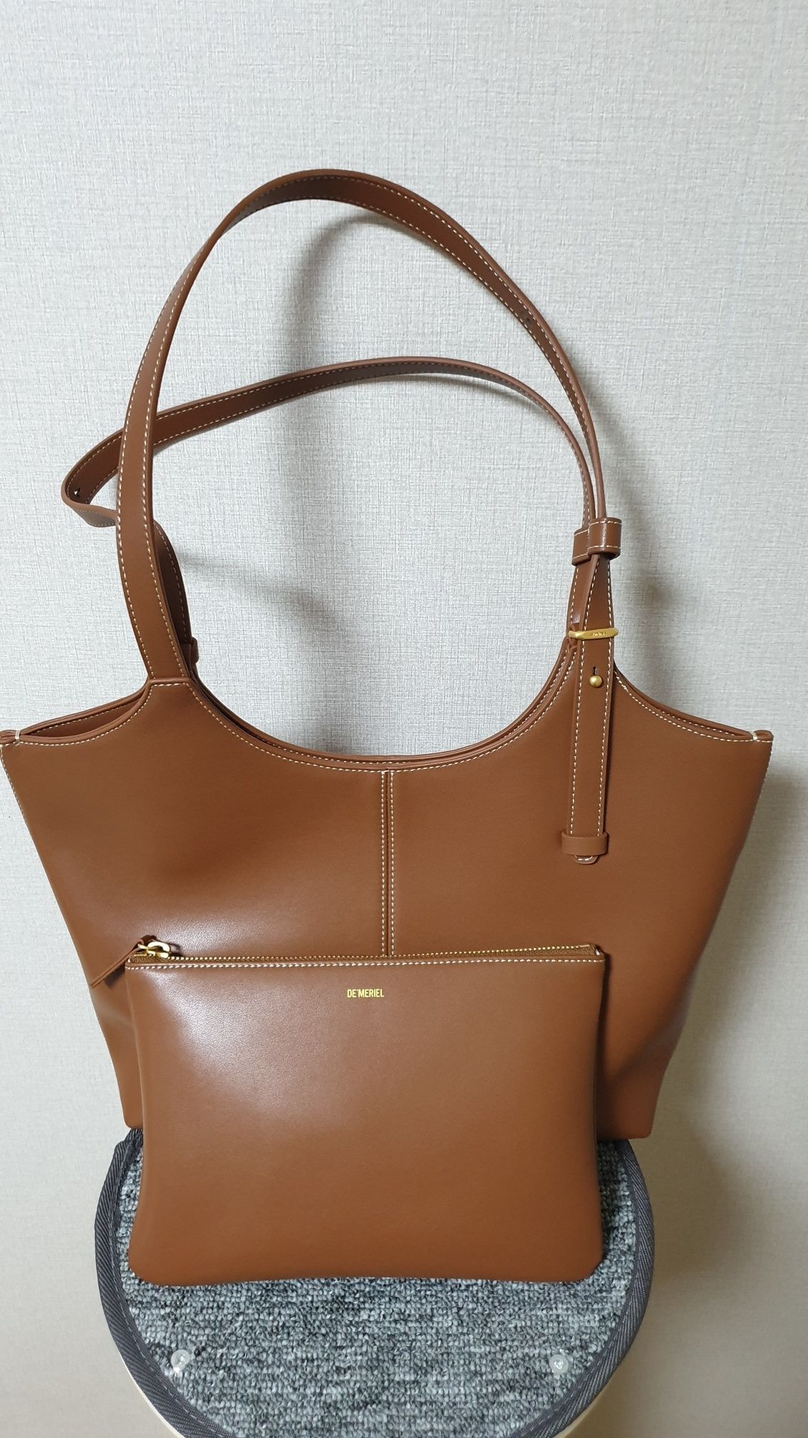 MUSINSA | DEMERIEL 90 Veneta Bag Medium Tan Brown