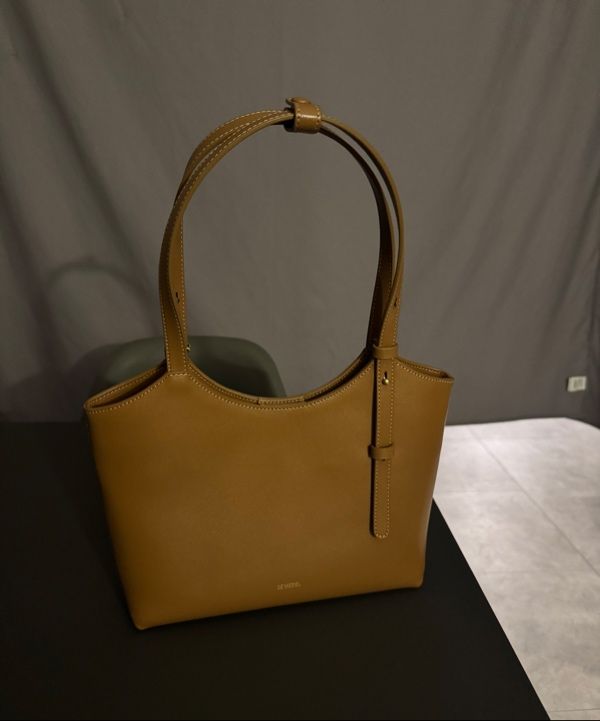 MUSINSA公式 | DEMERIEL 90 Veneta bag Small Soft Brown