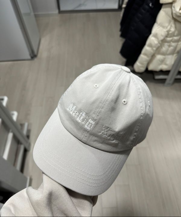 MUSINSA公式 | MATIN KIM LOGO SCRAP BALL CAP IN LIGHT BEIGE