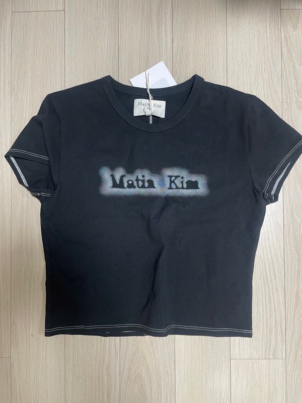 Matin Kim ロンT Freeサイズ Matin Kim Matin Typo Long Sleeve Top In Black | Basic Tees
