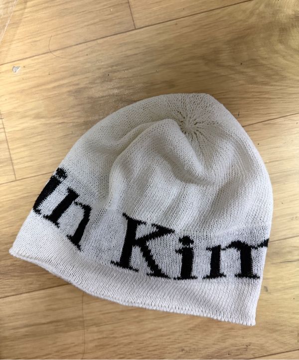 MUSINSA公式 | MATIN KIM LOGO LINEN SHORT BEANIE IN WHITE