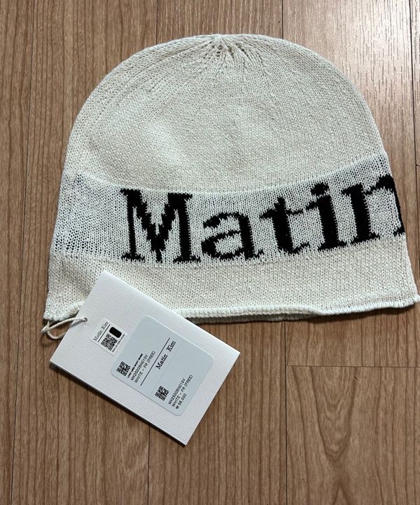 MUSINSA公式 | MATIN KIM LOGO LINEN SHORT BEANIE IN WHITE