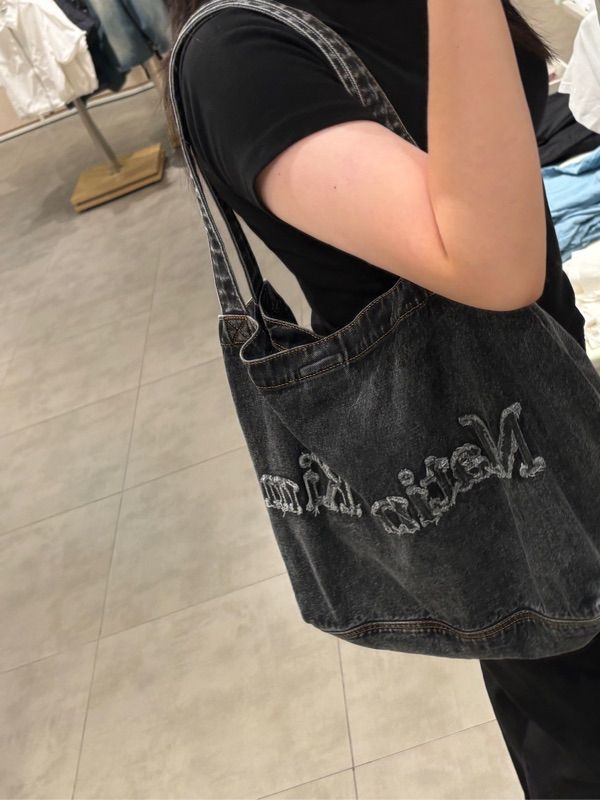 Matia Kim ダークデニム バッグ 国内完売 MATIN KIM デニムバッグ LOGO WASHED DENIM DUFFEL BAG