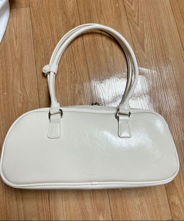 MUSINSA | MCLANEE Entia shoulder bag