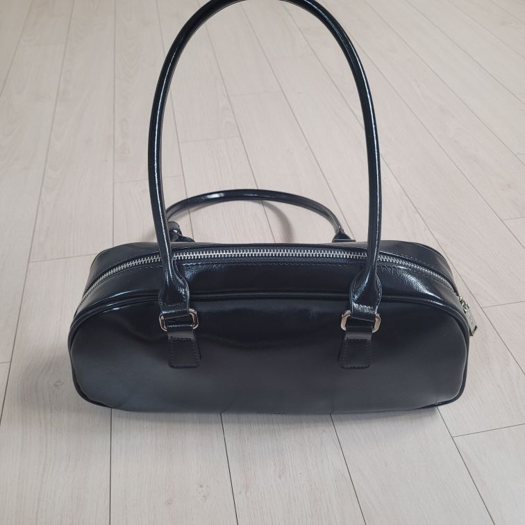 MUSINSA | MCLANEE Entia shoulder bag