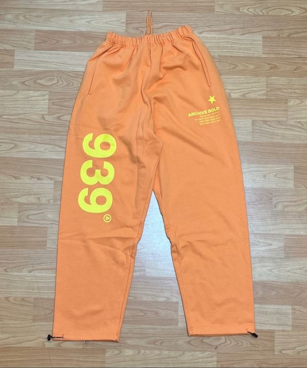 ◆ARCHIVE BOLD◆ 939 BLUR SWEAT PANTS LEMON AB24SPSW004LM MUSINSA | ARCHIVE BOLD 939 LOGO SWEAT PANTS (LEMON)