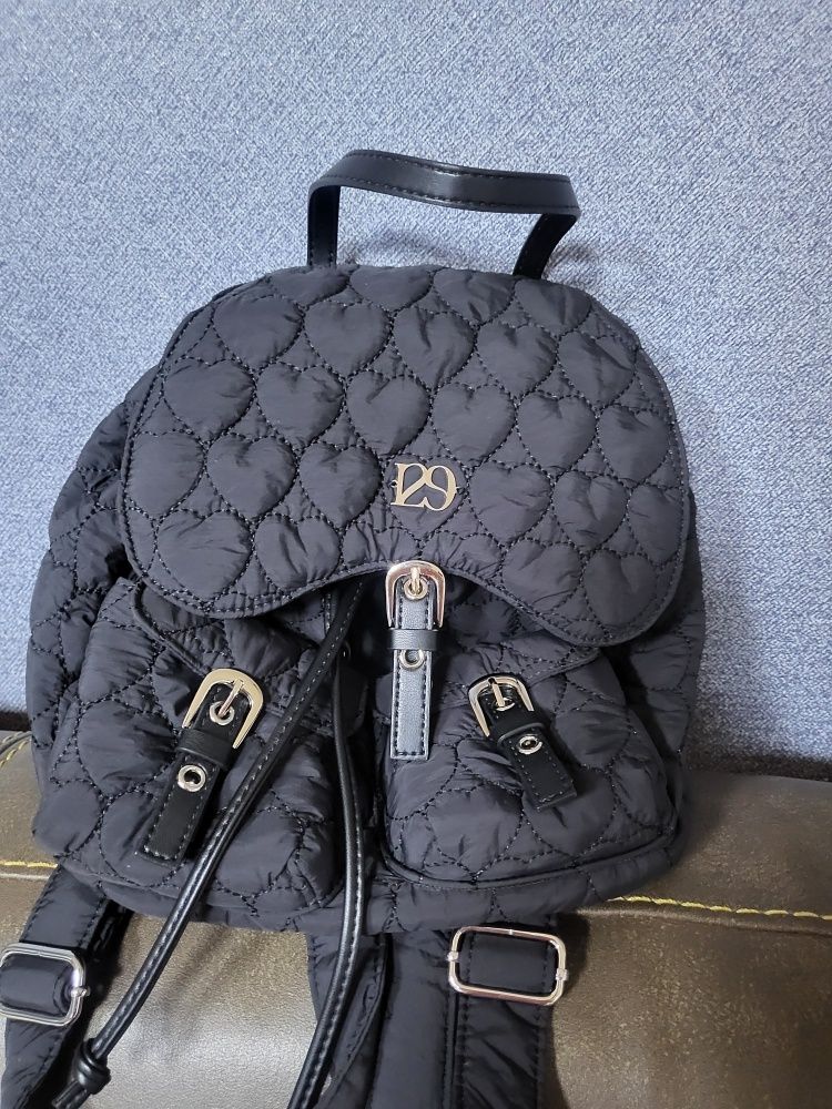 MUSINSA | ILLIGO Heart Quilting Backpack Black