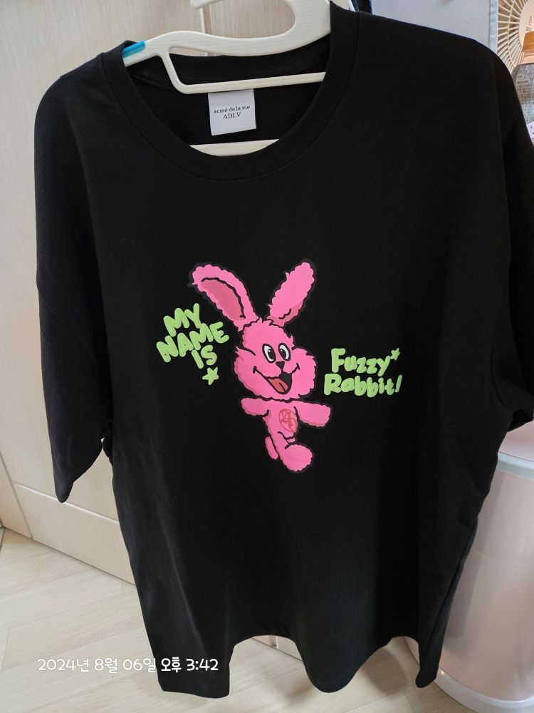 MUSINSA公式 | acmé de la vie MY NAME IS FUZZY RABBIT SHORT