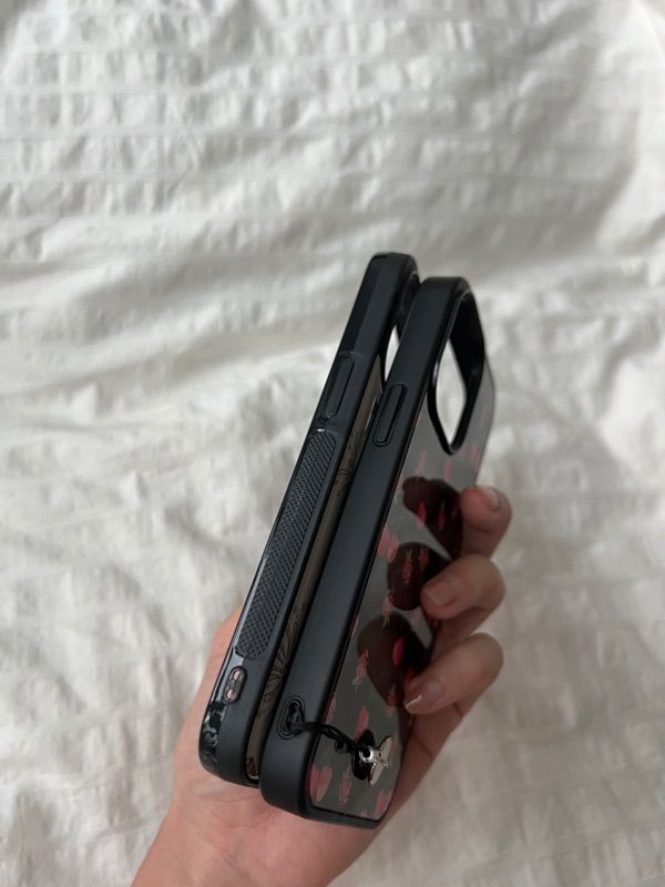 MUSINSA公式 | GLOWNY BLACK CHERRY BUMPER CASE