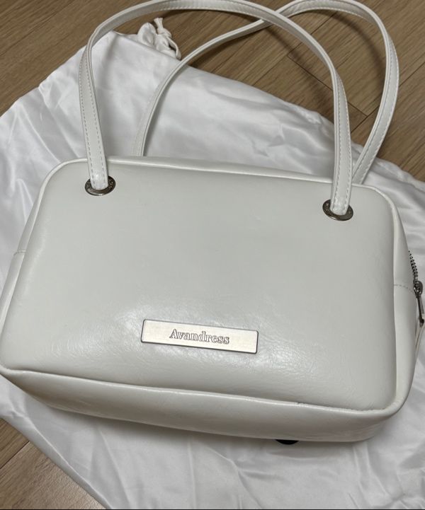 MUSINSA | AVANDRESS Semi Square Shoulder Bag - 8COL