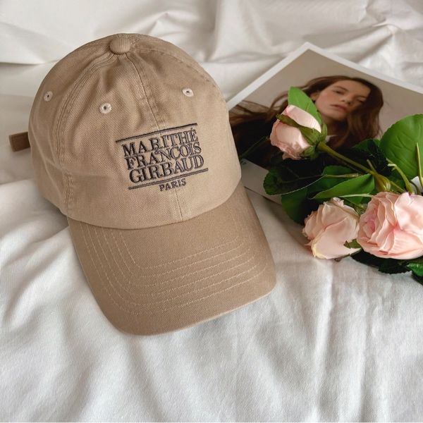 MUSINSA | MARITHÉ SMALL CLASSIC LOGO CAP light gray