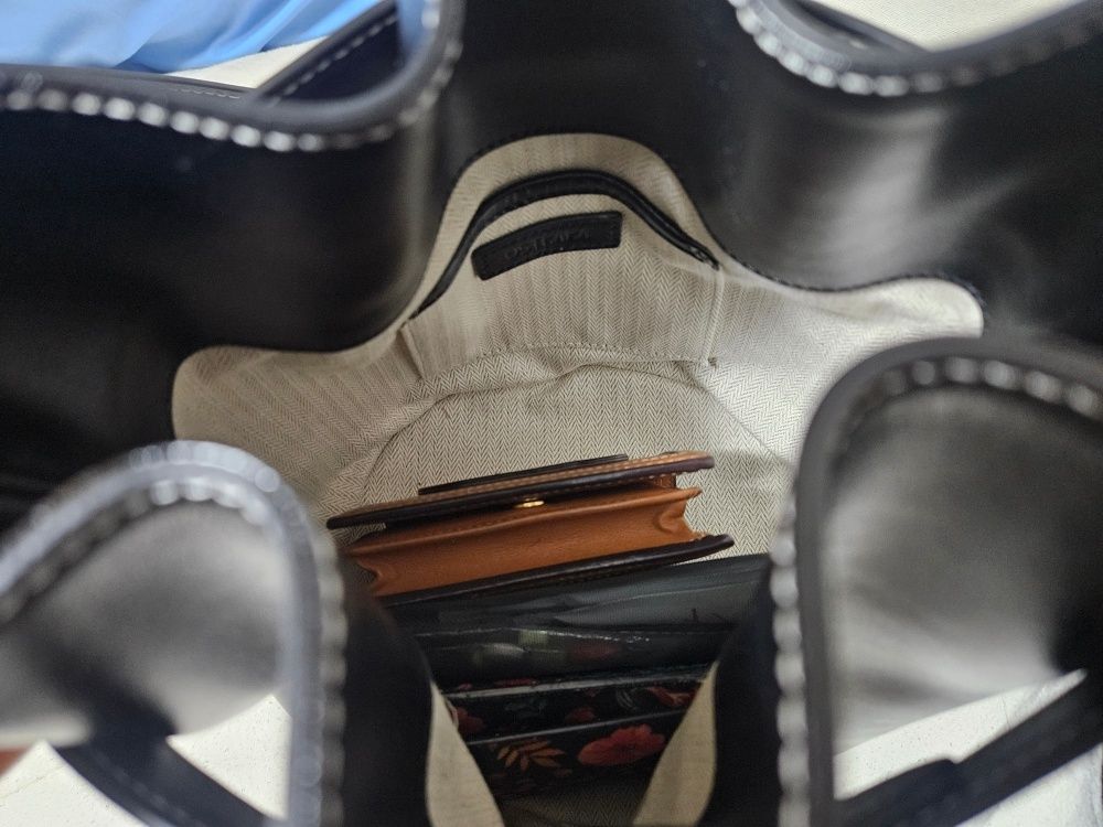 OSTKAKA | CLASSIC BELT BUCKET BAG MINI BROWN [正規品/関税込] OSTKAKA | CLASSIC BELT BUCKET BAG MINI BROWN [正規品/関税込