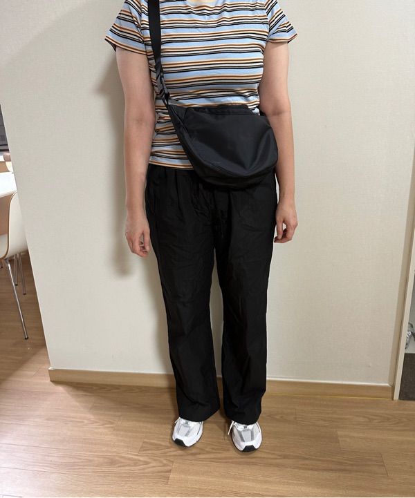 MUSINSA | RONRON BACK HEART STITCH POCKET BANDING PANTS BLACK
