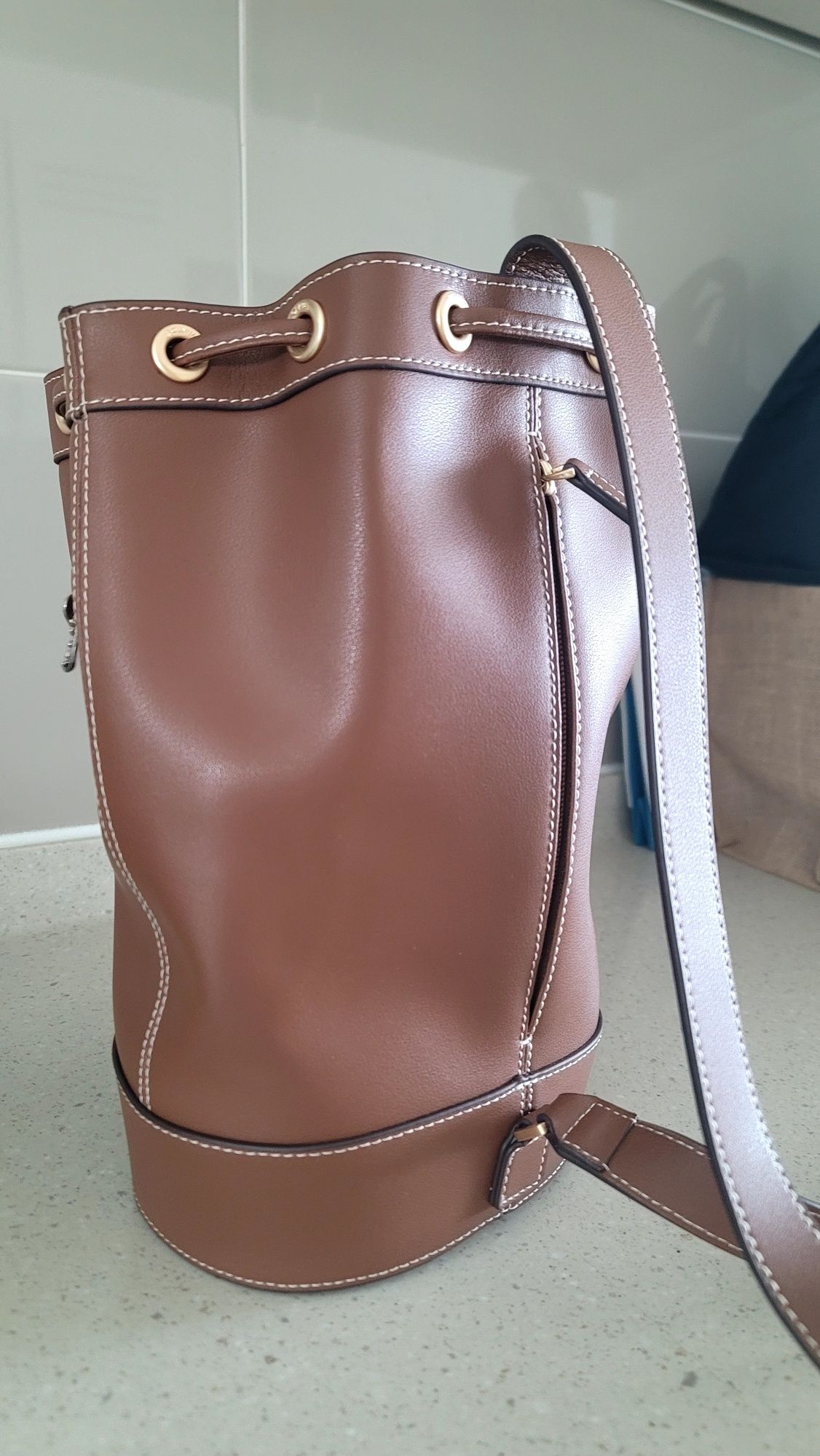 MUSINSA | FOLNUA VASE BACKPACK [BLACK - STITCH]