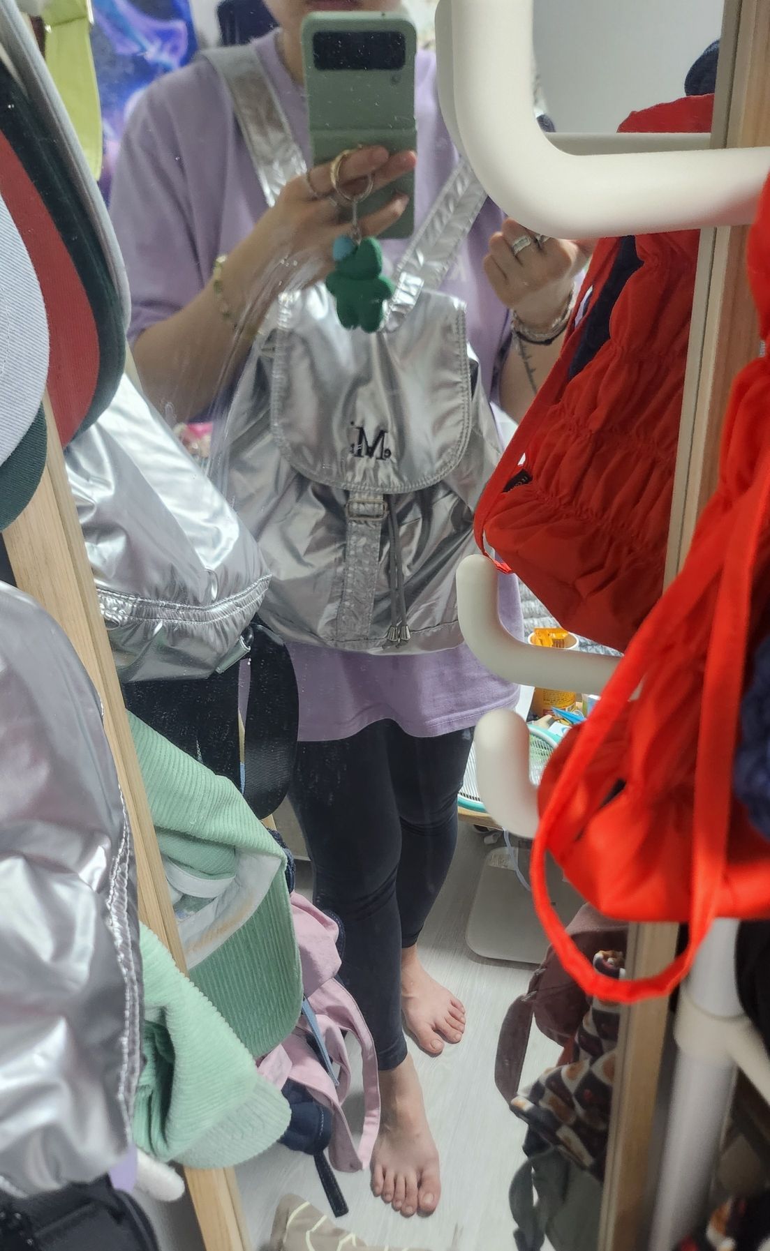 ショルダーバッグ・ポシェット ^MUCENT^ Glossy String Mini Backpack 2 Colors P00000KZ MUSINSA | MUCENT GLOSSY MINI BACKPACK (2Color)
