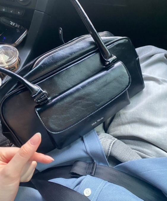 ショルダーバッグ・ポシェット NICOLE POCKET LEATHER BAGUETTE BAGBLACK NICOLE POCKET LEATHER BAGUETTE BAG_BLACK - NICK&NICOLE | 60