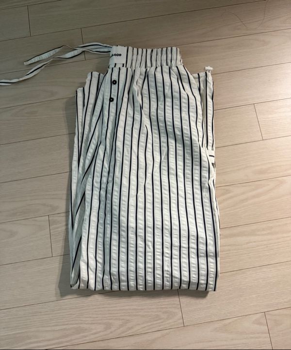 MUSINSA | BADBLOOD AJ Easy Pants - White/Stripe