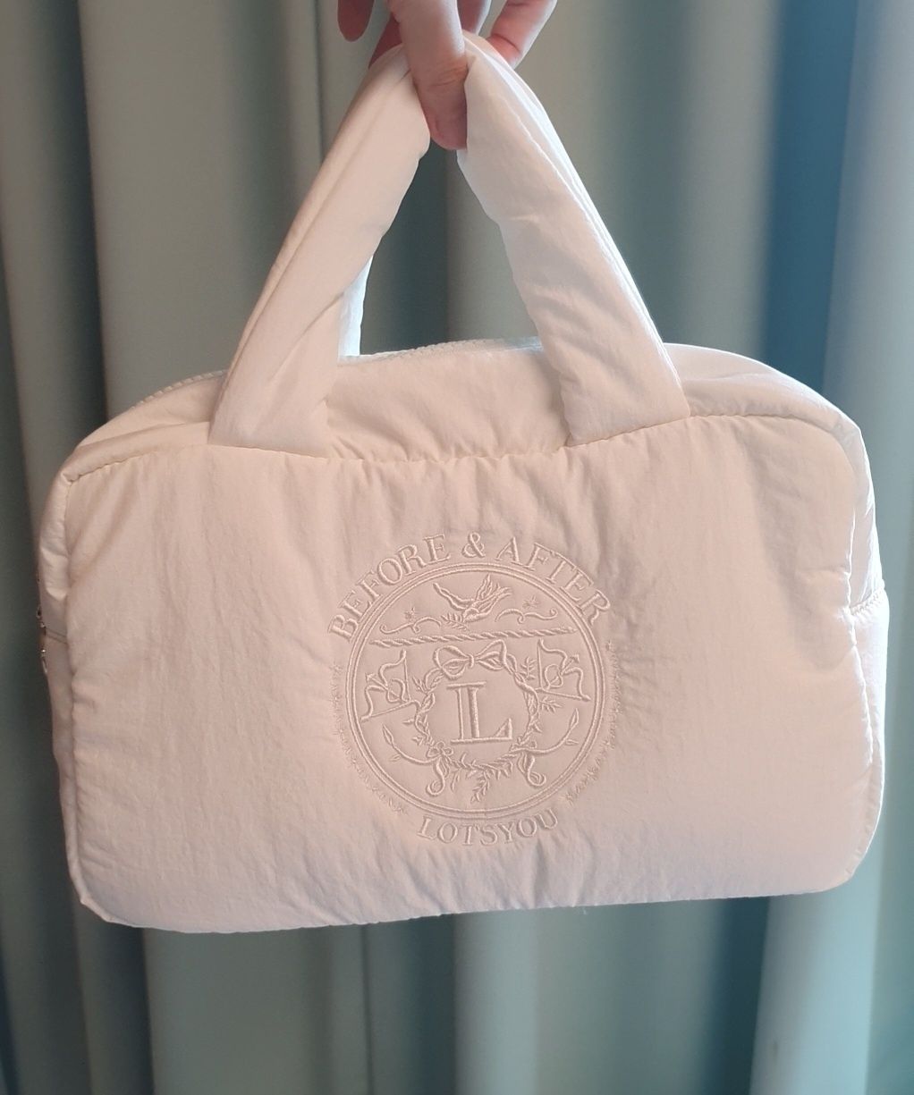 LOTSYOU★韓国★人気★Fairy tale Padding Mini bag 3色 MUSINSA | LOTSYOU lotsyou_Fairy tale Padding Mini bag Ivory