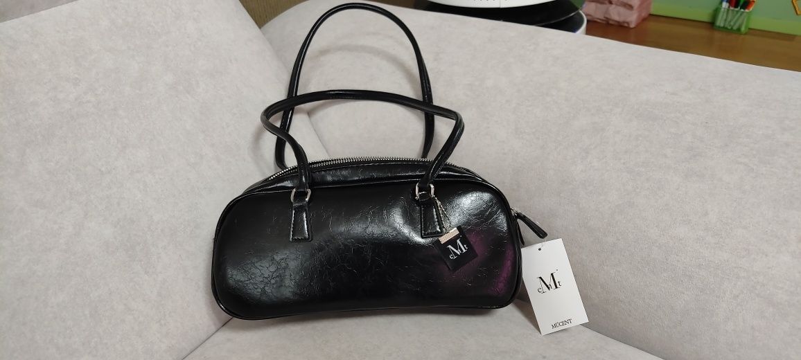バッグ・カバンその他 Roman Crack Keyring Leather Shoulder Bowling Bag Black Ivory ROMA CRACK KEYRING BOWLING BAG (Black,Ivory,Silver) - MUCENT