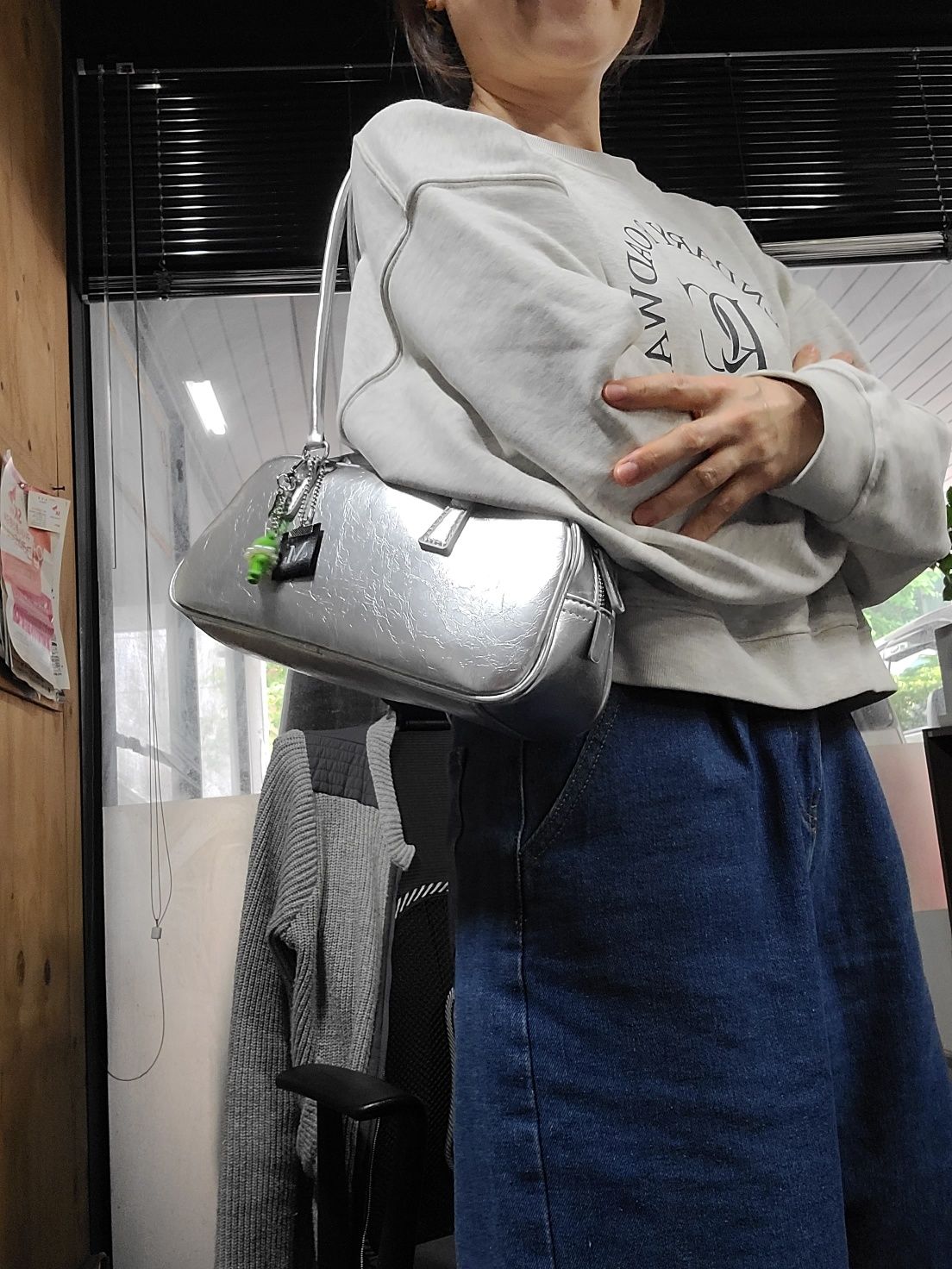 ★MUCENT★ Roman Crack Keyring Leather Shoulder Bowling Bag Roman Crack Keyring Leather Shoulder Bowling Bag (Black