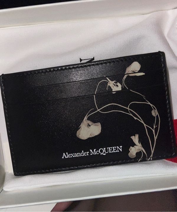 【Alexander McQUEEN】FLOWER CARD HOLDER MUSINSA | ALEXANDER McQUEEN Flower Card Holder - Black