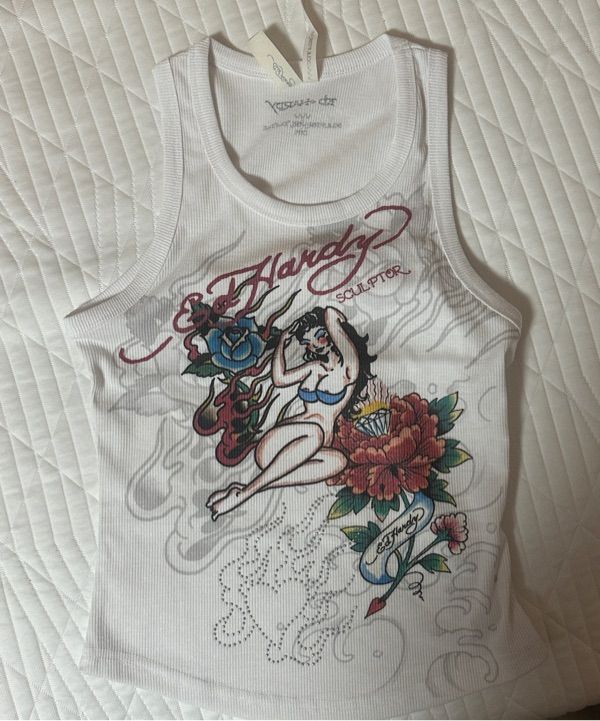 Sculptor x Ed Hardy リブタンクトップ クリーム Sculptor x Ed Hardy リブタンクトップ クリーム SCULPTOR(スカルプ