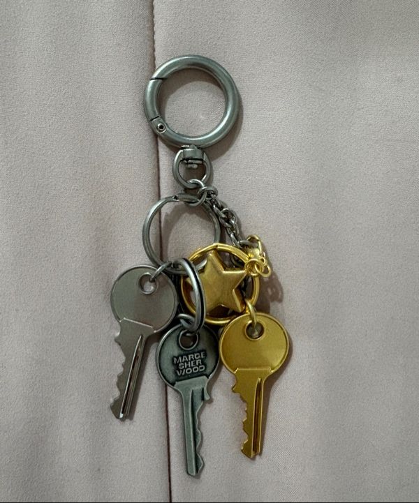 [Margesherwood ] / ☆ LOGO KEY CHAIN MUSINSA | MARGESHERWOOD LOGO KEY CHAIN