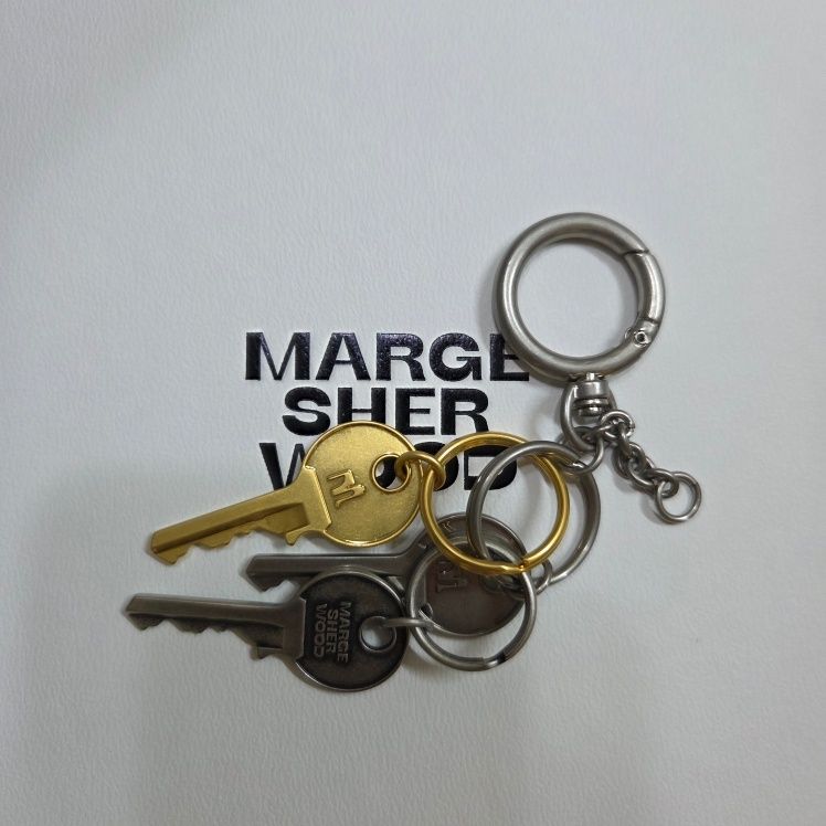 [Margesherwood ] / ☆ LOGO KEY CHAIN MUSINSA | MARGESHERWOOD LOGO KEY CHAIN