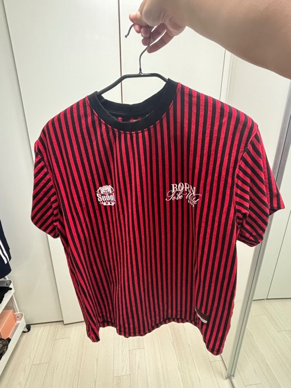 Tシャツ・カットソー 1993STUDIO [FC SEOUL] STRIKER GRAPHIC T-SHIRT 4FK1073 1993STUDIO [FC SEOUL] STRIKER GRAPHIC T-SHIRT 4FK1073
