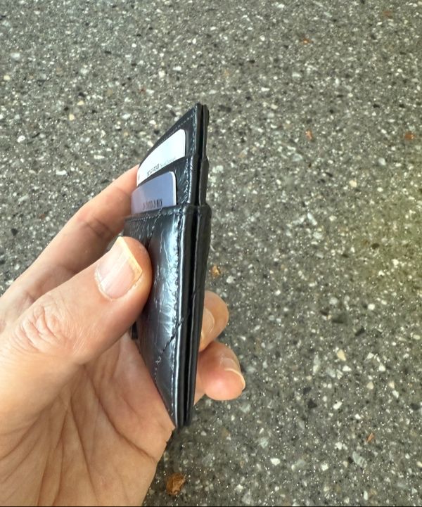 【送料&関税込】Balenciaga Crush Zipped Cardholder Medium-766467210J11000_F.jpg?v=2