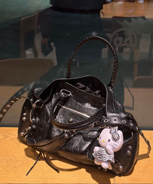 ぽてとさらだ　バレンシアガ ネオカゴール XL トートバッグ MUSINSA公式 | BALENCIAGA ネオカゴール XL トートバッグ - ブラック