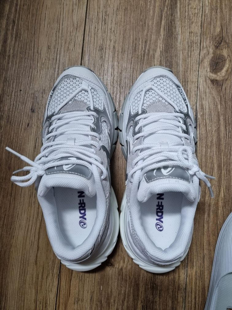 NERDY ■ [Celebrity Worn] Runner High スニーカー MUSINSA公式 | NDY [Celebrity Worn] Runner High White