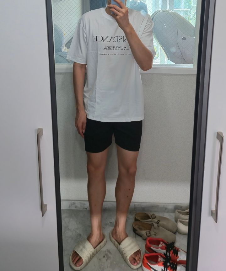★LMOOD★ LESISDANCE Comfort T-shirt 2 COLOR MUSINSA | LMOOD LESISDANCE Comfort T-shirt (2 COLOR)
