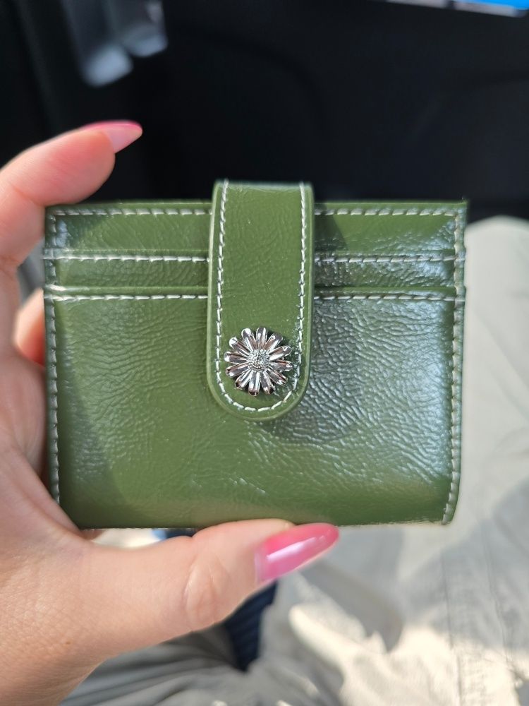 折りたたみ財布 [LEMASQUE] Daisy Photo Slot Half Wallet Money Card Wallet Designer fashion, Seoul-fully created | W Concept