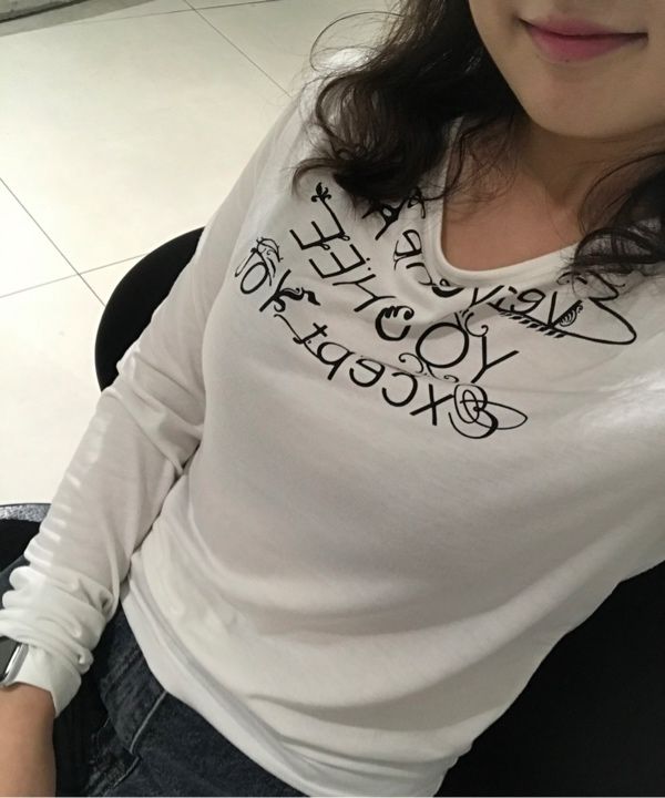 MUSINSA公式 | YOUHEE LETTERING POINT LONG SLEEVE WHITE