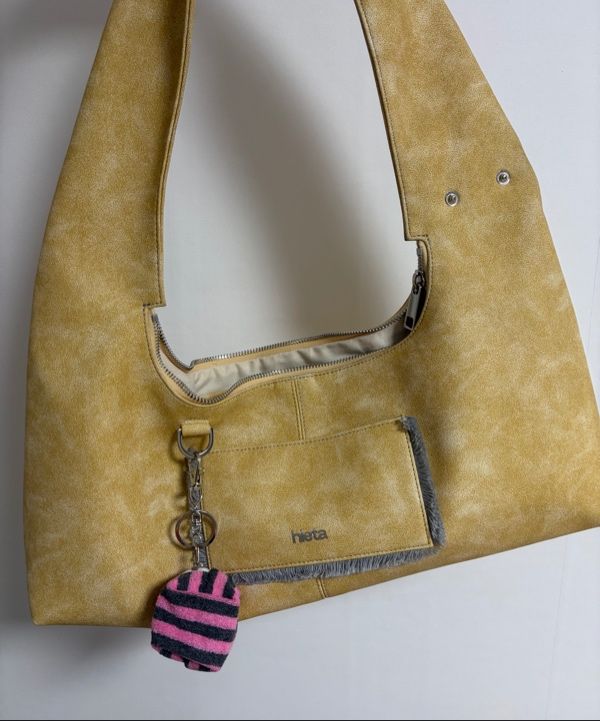 MUSINSA | HIETA Tina / Butter