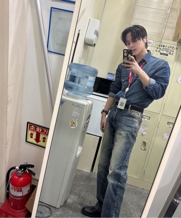 ★MUSINSA STANDARD★ Denim Western Shirt Light Indigo MMDNH5 MUSINSA | MUSINSA STANDARD Denim Western Shirt [Light Indigo]