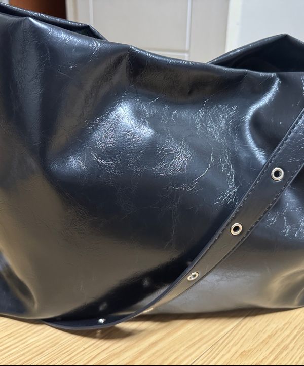 MUSINSA | MUCENT Western Crackle Wrinkle Leather Shoulder