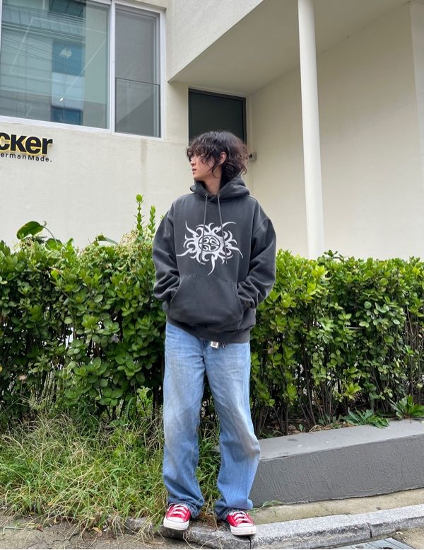 MUSINSA | MAHAGRID TRIBAL ECLIPSE PIGMENT HOODIE CHARCOAL