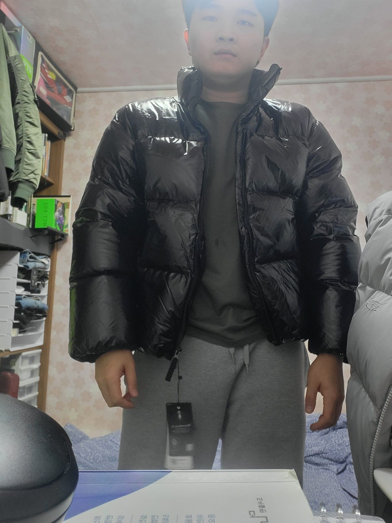 MUSINSA公式 | MUSINSA STANDARD グロッシーダウンプファーショート