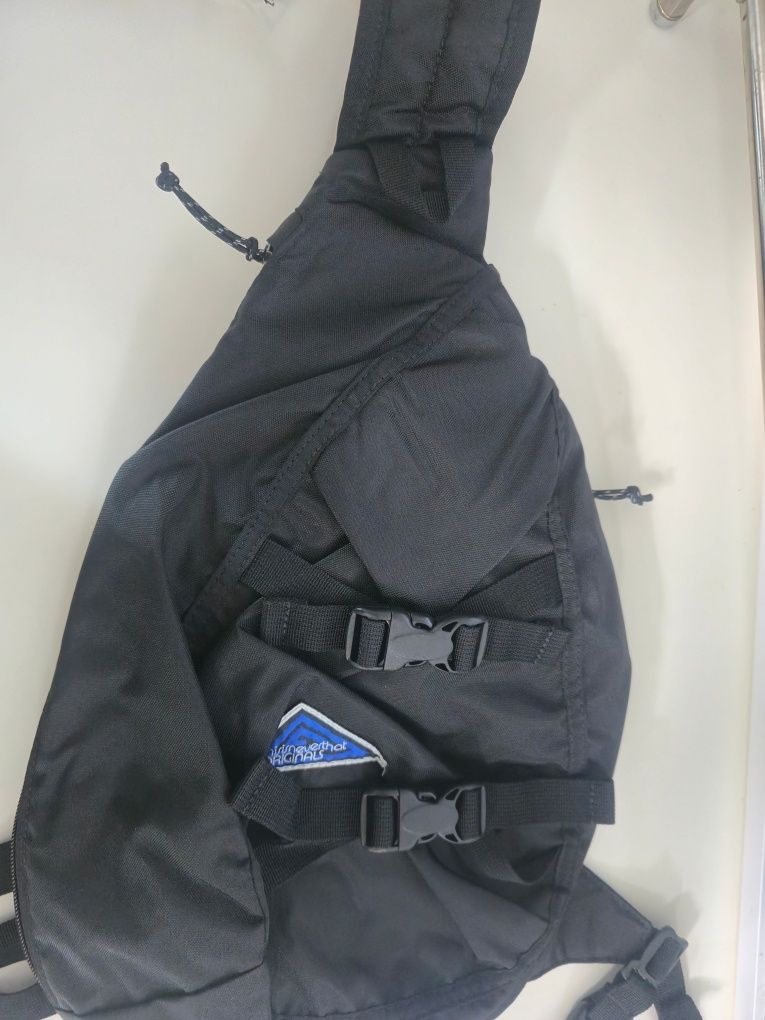 MUSINSA公式 | thisisneverthat Washed Nylon Sling Bag Black