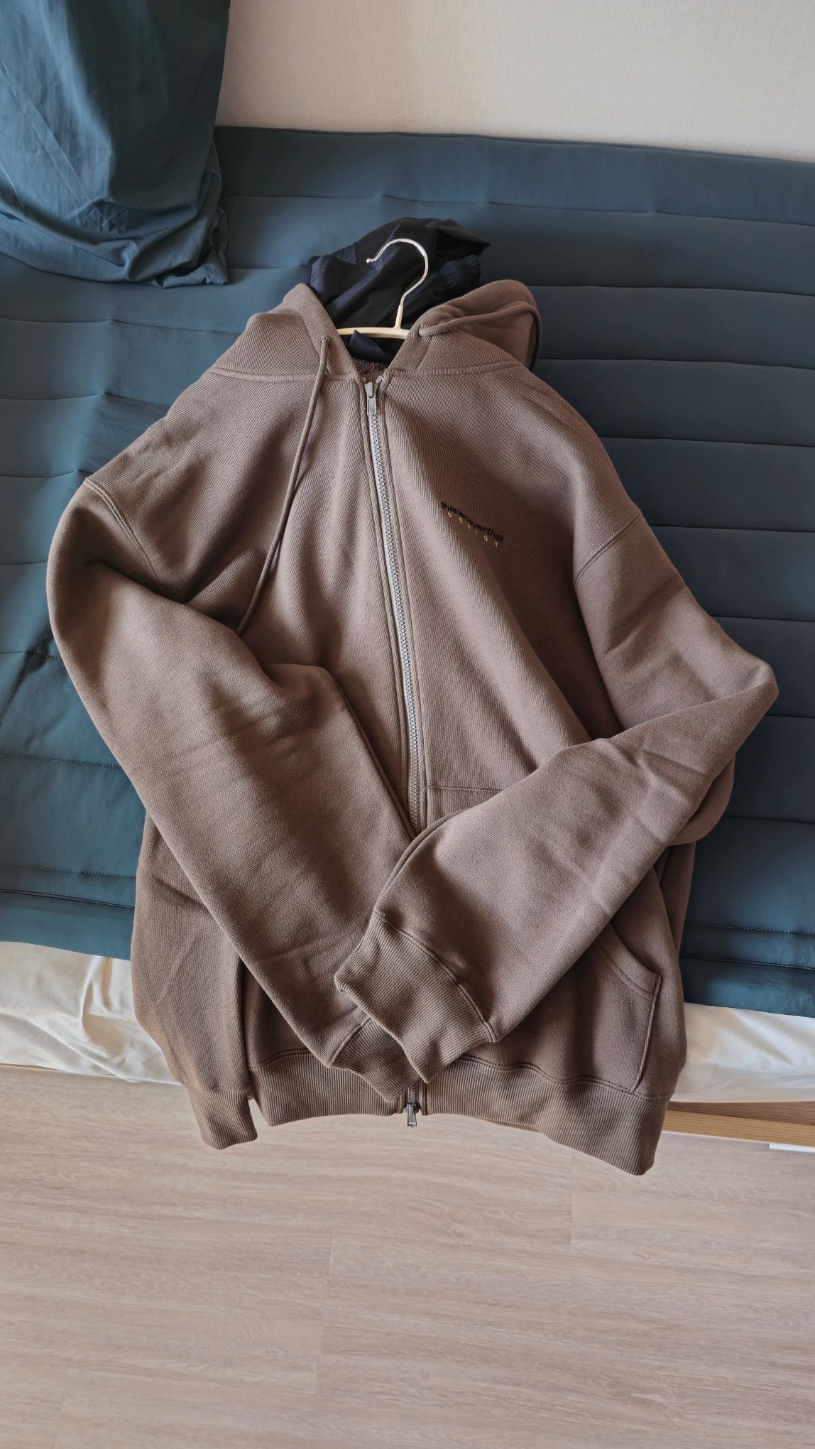 【THISISNEVERTHAT】DSN-Logo Zip Up Hoodie Brown Lion Hoodie - thisisneverthat®