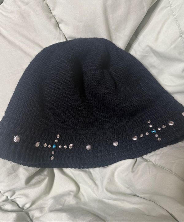 ◆24FW AAKAM Multi Studded Knit Bucket Hat (Cross)◆ MUSINSA | AAKAM Multi Studded Knit Bucket Hat (Cross)