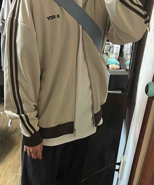 MUSINSA公式 | NDY (nerdy) Classic NY Track Top Light Beige