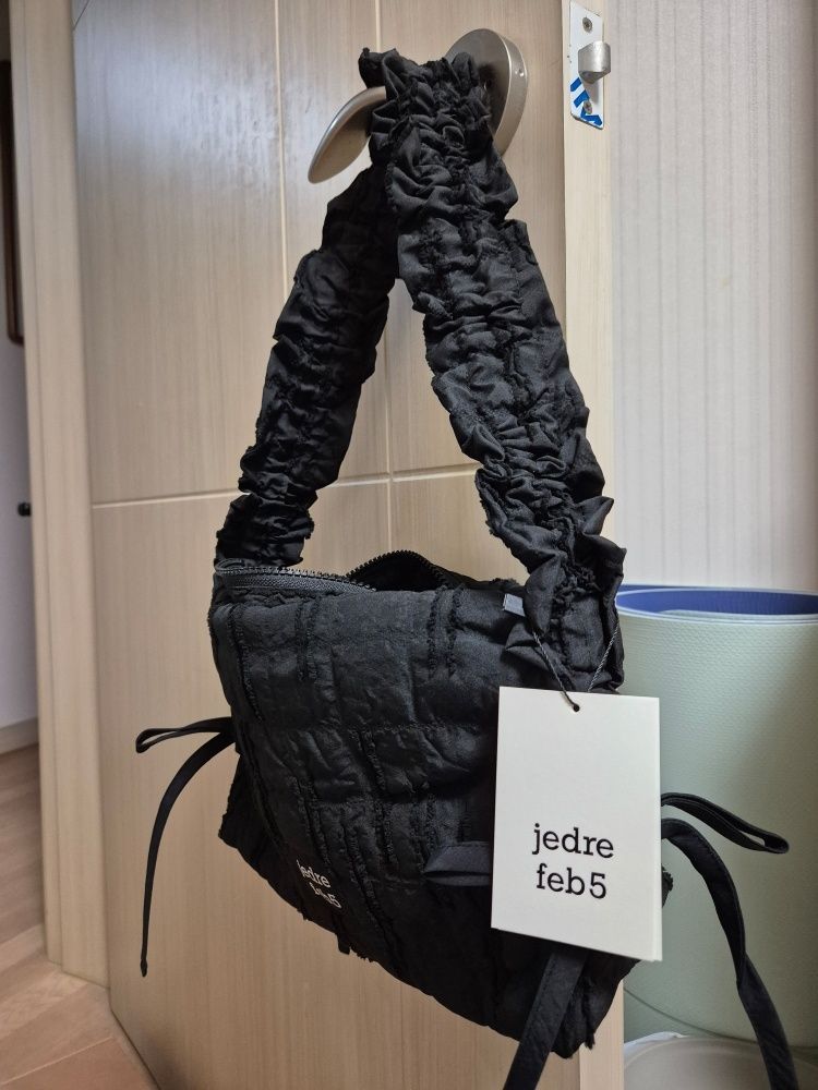 MUSINSA | JEDREFEB5 Puffer Butterfly Small Bag