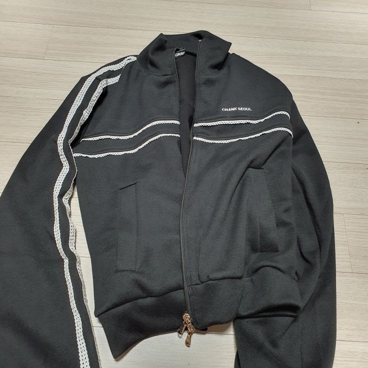 MUSINSA公式 | CRANK Lace line track jacket_black