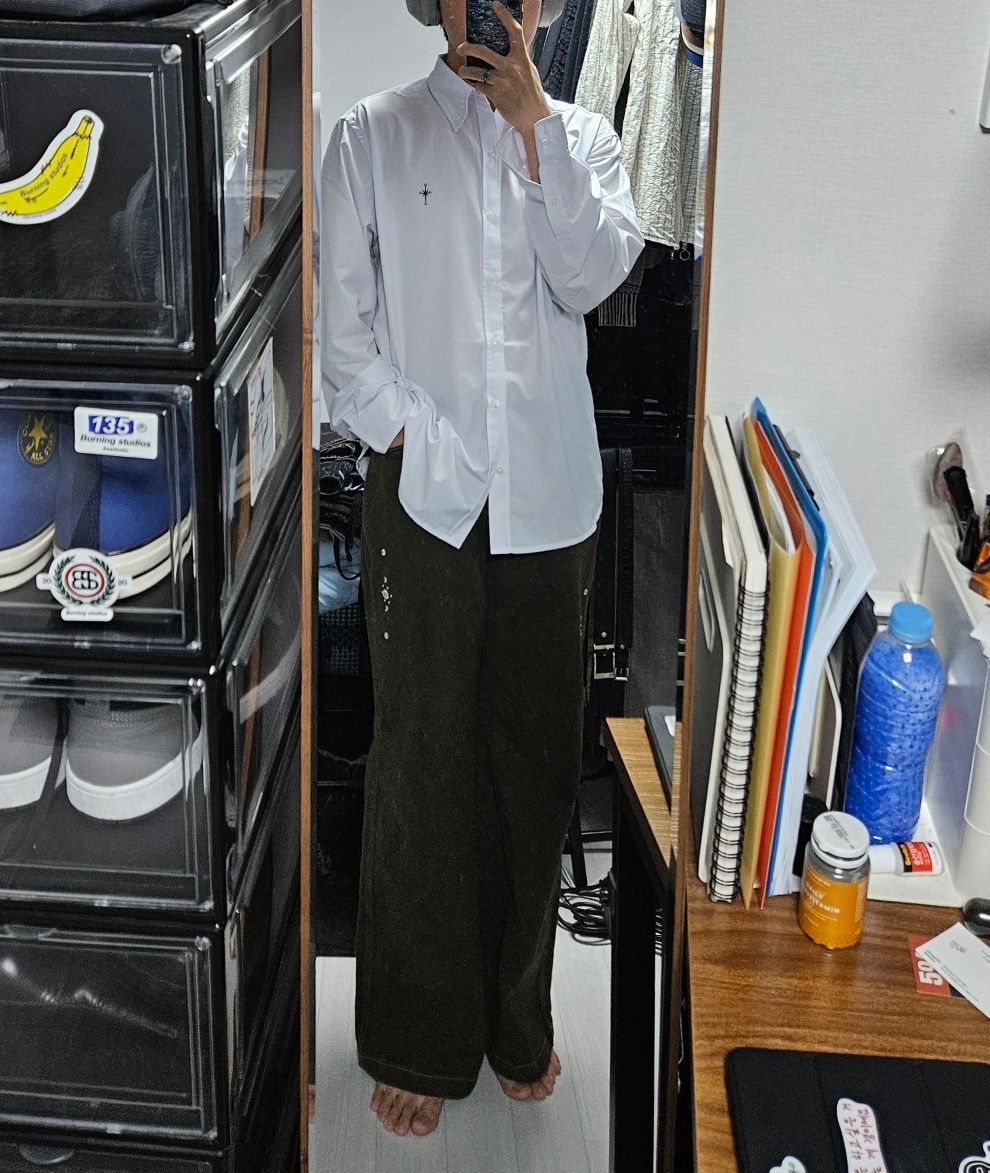 MUSINSA公式 | IUGAMAKARAS Striped Formal Shirt (White)