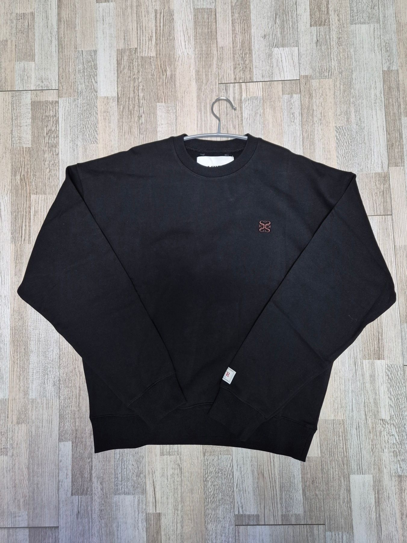 スウェット・トレーナー SATUR Classic Logo Basic Sweatshirt Black Brown MUSINSA | SATUR Classic Logo Basic Sweatshirt Classic Black