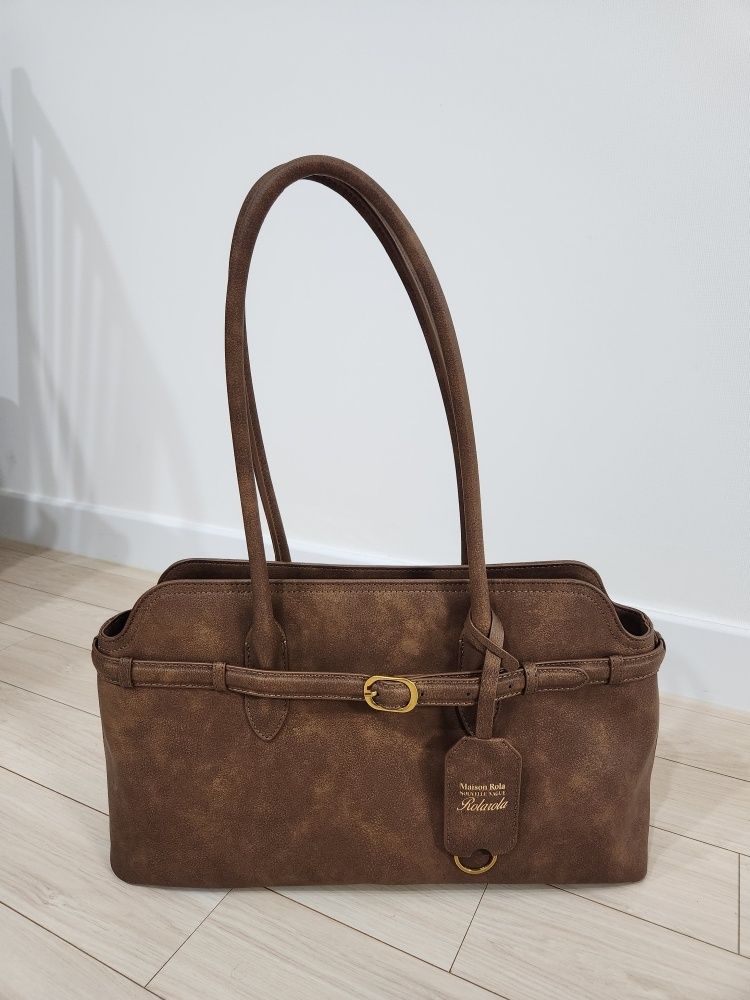 MUSINSA | ROLAROLA BUCKLE TOTE BAG BROWN